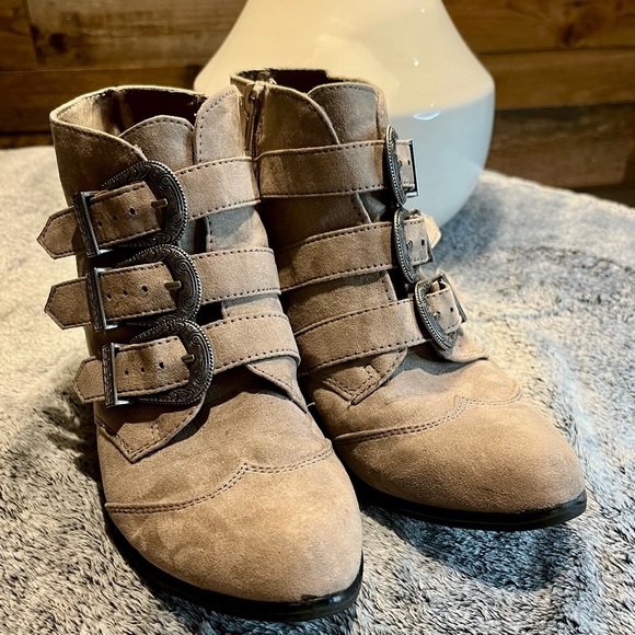 SO Taupe Ladies Ankle Boots with Lace-Up Closure - Picture 10 of 10